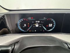Changan UNI-V 2022 1.5T Deluxe - ფოტო 11