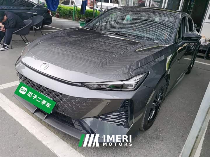 Changan UNI-V 1.5T premium