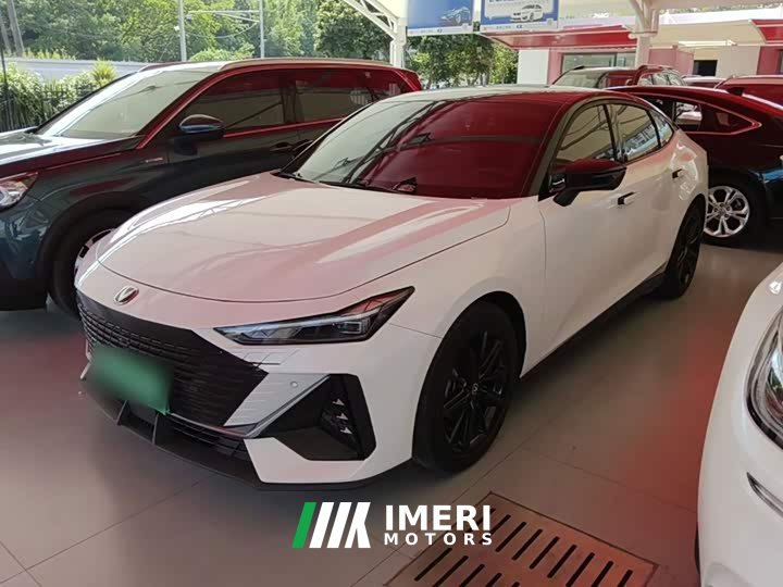 Changan UNI-V 1.5T premium