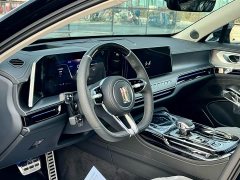 Hongqi H9 2025 facelift 2.0T two-wheel drive Qichang private fashion version 5 seats - ფოტო 6