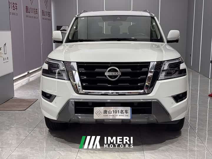 Nissan Pathfinder ARMADA 5.6L Invincible Fleet Platinum Edition