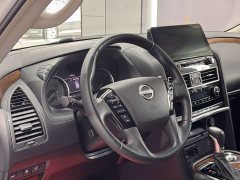 Nissan Pathfinder ARMADA 5.6L Invincible Fleet Platinum Edition - ფოტო 12