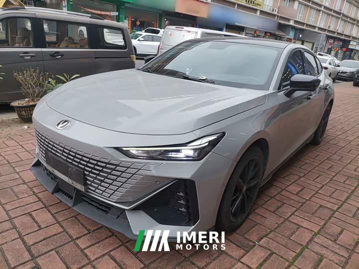 Changan UNI-V 1.5T premium