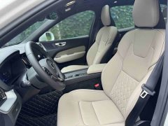 Volvo XC60 2026 B5 four-wheel drive Zhiyi Luxury Edition - ფოტო 17