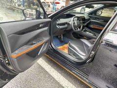 Changan UNI-V 2022 1.5T Sport - ფოტო 4