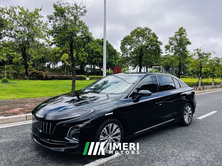 Hongqi E-QM5 560km PLUS