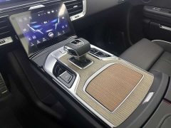 FAW Red Flag E-HS9 2022 690km Range Flagship Edition Six-Seater - ფოტო 14