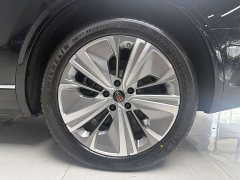 FAW Red Flag E-HS9 2022 690km Range Flagship Edition Six-Seater - ფოტო 16