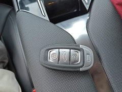 Hongqi E-QM5 2022 431km Charging Enjoyment Edition - ფოტო 9
