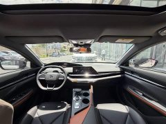 Changan UNI-V 2022 1.5T ZunGui Edition - ფოტო 6