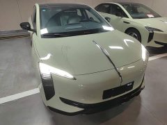 Hongqi EH7 2025 600 Smart Select Edition - ფოტო 4
