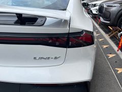 Changan UNI-V 2022 1.5T ZunGui Edition - ფოტო 14
