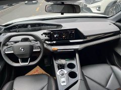 Changan UNI-V 2022 1.5T ZunGui Edition - ფოტო 8