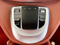 Mercedes-Benz V-Class 2021 V 260 L Long Wheelbase Premium Edition - ფოტო 19