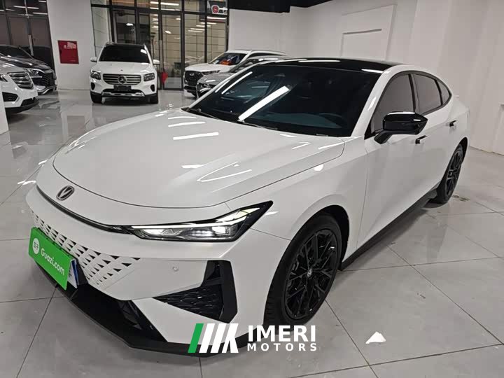 Changan UNI-V 1.5T premium