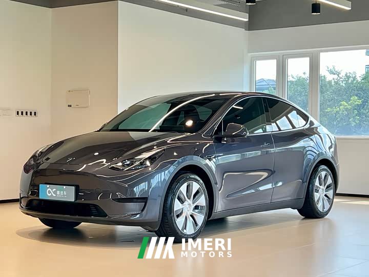 Tesla Model Y Refresh RWD