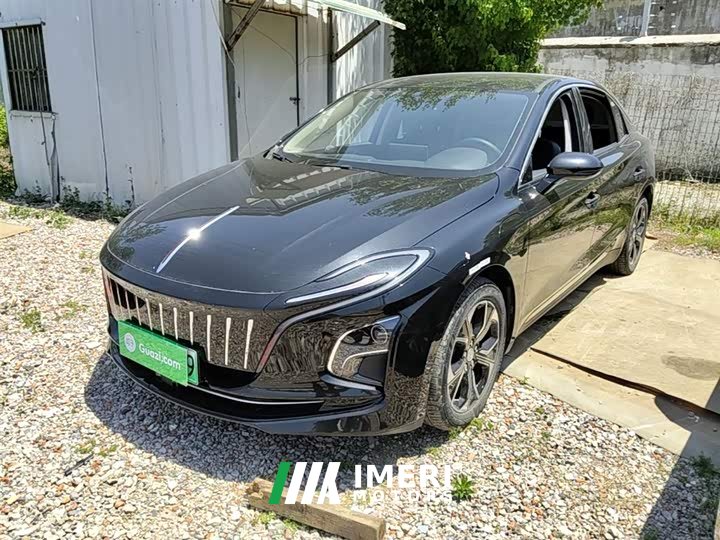 Hongqi E-QM5 Facelift Basic Travel Edition