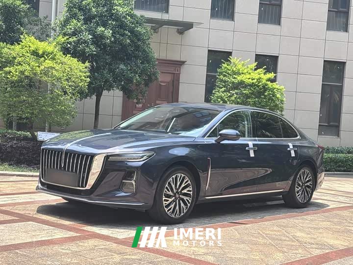 Hongqi H5 2.0T automatic smart connected flag version