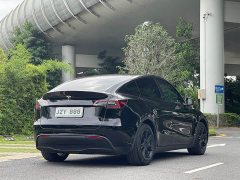 Tesla Model Y 2022 Facelift Rear-Wheel Drive - ფოტო 7