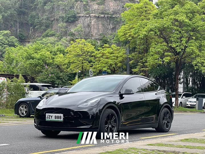 Tesla Model Y 2022 Refresh RWD