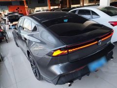Changan UNI-V 2023 1.5T Prestige Edition - ფოტო 5