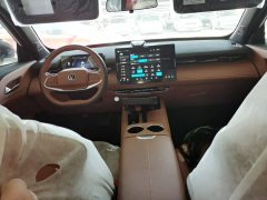 Changan UNI-Z PHEV 2025 125km Battleship - ფოტო 10