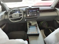 Changan UNI-Z PHEV 2025 125km Battleship - ფოტო 10