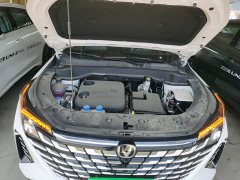 Changan UNI-Z PHEV 2025 125km Battleship - ფოტო 20
