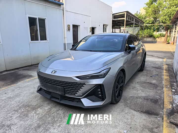 Changan UNI-V 1.5T premium