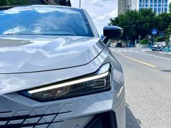 Changan UNI-V 2023 1.5T sports version - ფოტო 5
