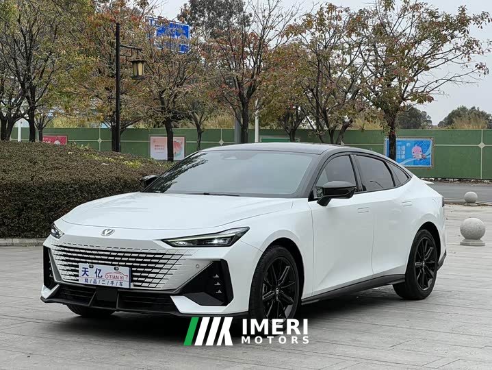 Changan UNI-V 2023 1.5T premium