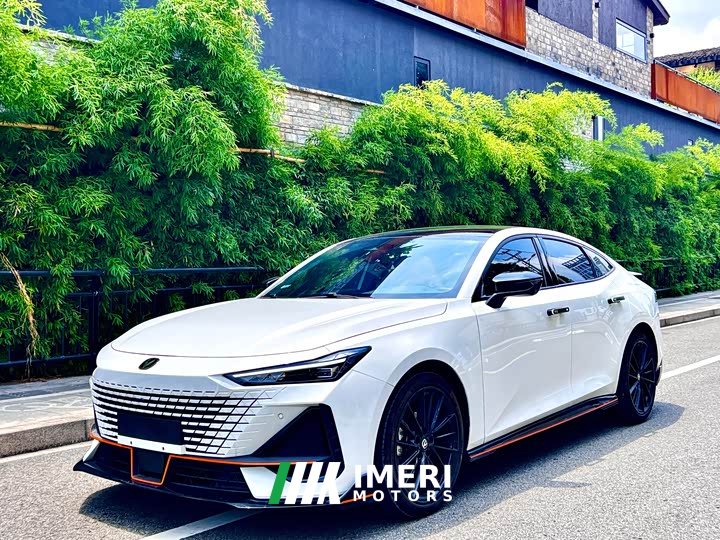 Changan UNI-V 2023 1.5T sports version - ავტომობილი ჩინეთიდან