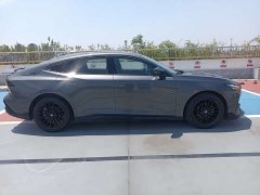 Changan UNI-V 2023 1.5T sports version - ფოტო 4