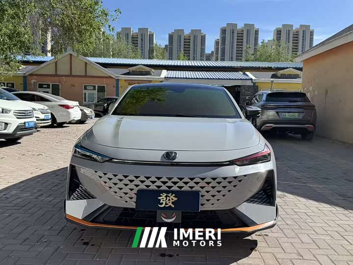 Changan UNI-V 1.5T noble sports
