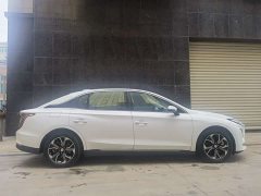 Hongqi E-QM5 2021 online appointment charging basic version 4 seats - ფოტო 8