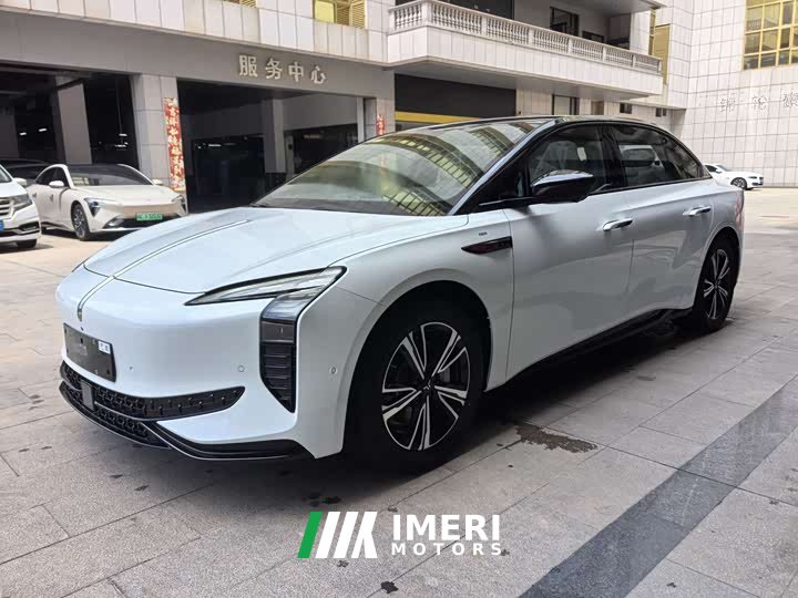 Hongqi EH7 2024 640 Pro four-wheel drive version
