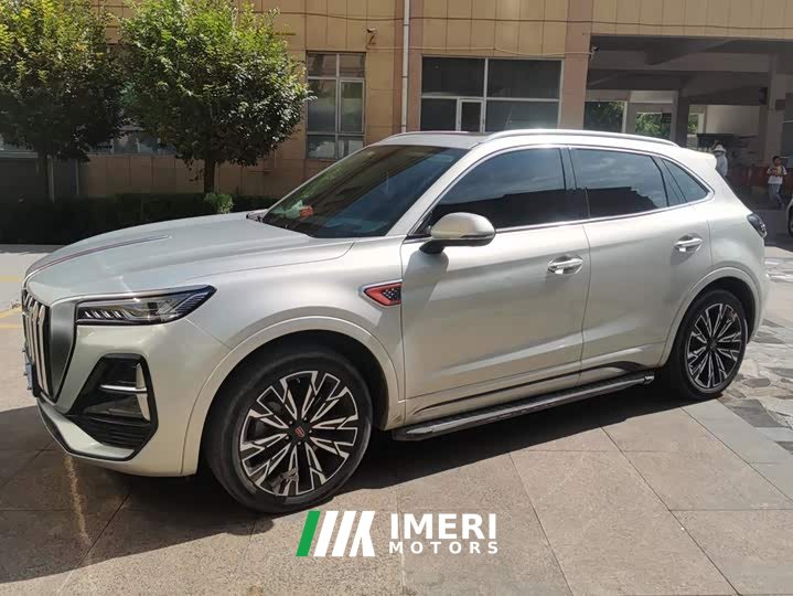 Hongqi HS5 2023 2.0T four-wheel drive Qixiang Pro version