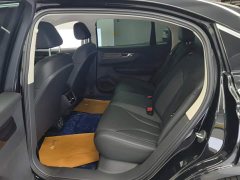 Hongqi E-QM5 2023 facelift basic travel version - ფოტო 11