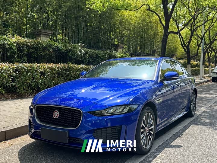 BMW XEL 2.0T 200PS R-DYNAMIC Edition