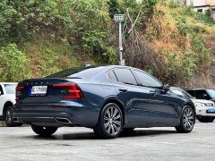 Volvo S60 2022 B4 Zhiyuan Luxury Edition - ფოტო 8