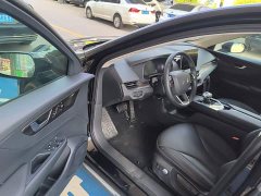 Hongqi E-QM5 2023 facelift basic travel version - ფოტო 16