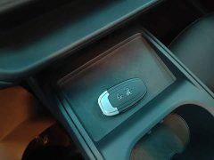 Hongqi E-QM5 2025 500km travel version - ფოტო 9
