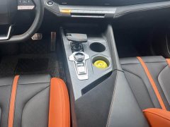 Changan UNI-V 1.5T Premium Sport - ფოტო 16