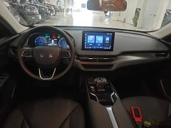 Hongqi E-QM5 2023 facelift basic travel version - ფოტო 10