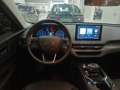 Hongqi E-QM5 2023 facelift basic travel version - ფოტო 11