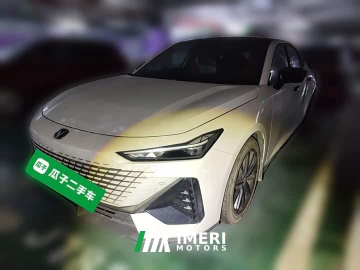 Changan UNI-V 1.5T premium
