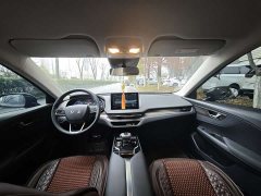 Hongqi E-QM5 2022 431km Charging Enjoyment Edition - ფოტო 8