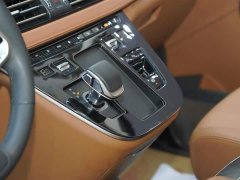 Hongqi HQ9 PHEV 2024 2.0T AWD Business Edition - ფოტო 14