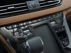 Hongqi HQ9 PHEV 2024 2.0T AWD Business Edition - ფოტო 9