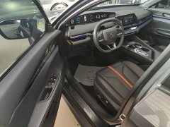 Changan UNI-V 1.5T Premium - ფოტო 16